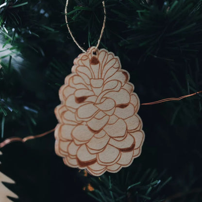 Décoration à suspendre | Pomme de pin de Noël