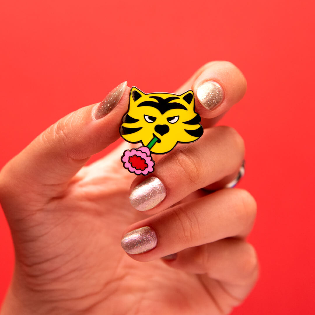 Pin's en émail | Flower tiger